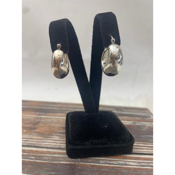 Women's Small Chunky Silver Tone Hoop Earrings GUC Classic - Picture 2 of 5